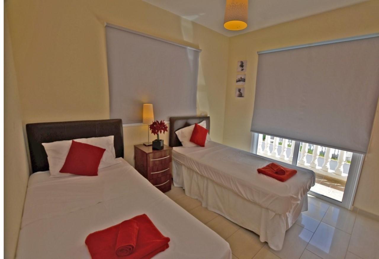 Villa Favor - 3 Bed With Pool Close To Nissi Beach 圣纳帕 外观 照片