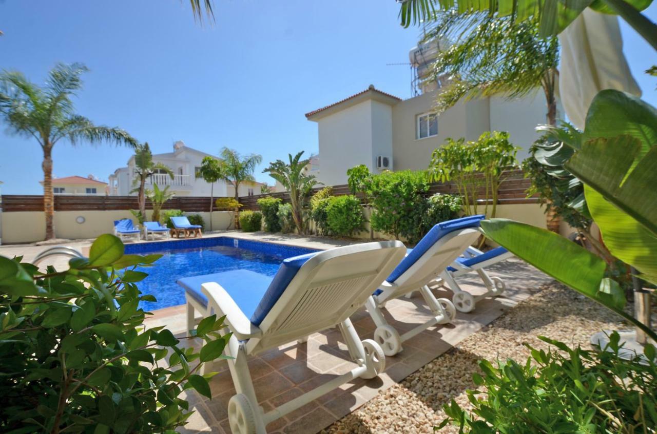 Villa Favor - 3 Bed With Pool Close To Nissi Beach 圣纳帕 外观 照片